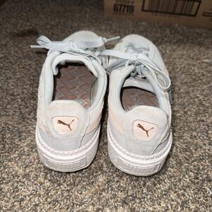 Puma Women's Light Gray and White Sneakers